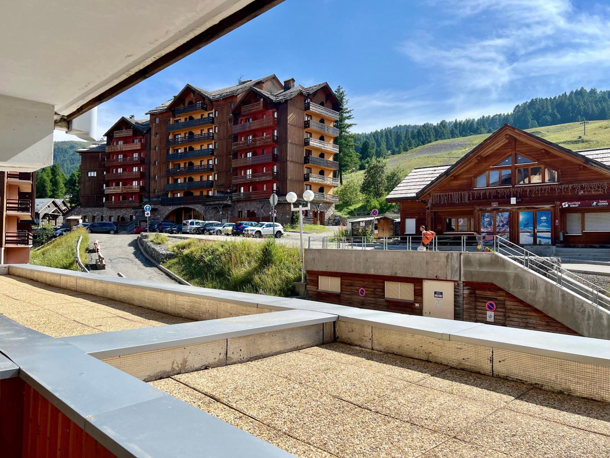 Risoulski Antares - Piscine Et Sauna Exterior foto